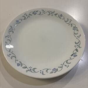 Corelle Country Cottage Salad Luncheon Plates 8-1/2" Set of 4